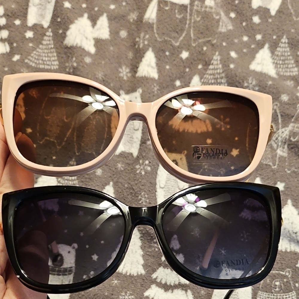 NIB Women's Convertible Sunglasses Set - Pink and Black